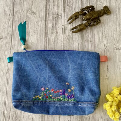 Pochette brodée / Fleurs Rifle et poche / jean bleu, beige – Image 2