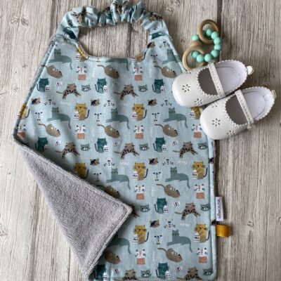 Serviette élastiquée coton et éponge bambou / Chats Meow / Ciel