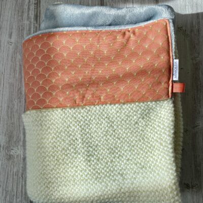 Couverture tricotée main et polaire - Eventails / Orange corail Doré