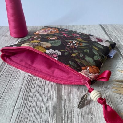 Pochette matelassée / Fleurs rétro Candice / chocolat rose – Image 2