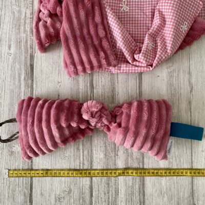 Jouet pour chien / Gros noeud scroutch polaire rose
