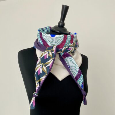 Foulard triangle doudou /ethnic / Bleu bdx violet – Image 2