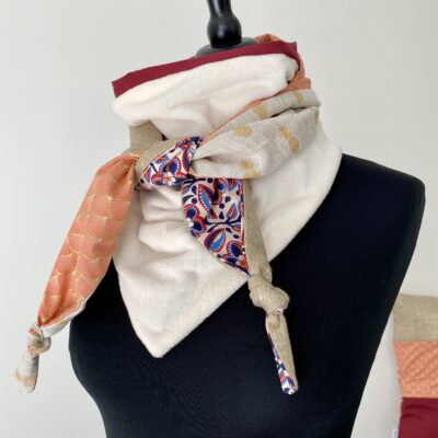 Foulard triangle doudou / Corail lin Doré Bordeaux – Image 2