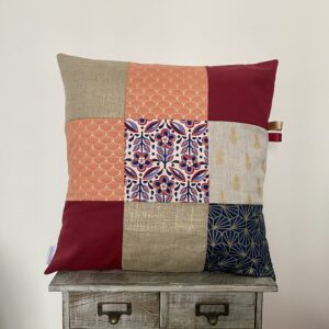 Coussin, 9 cases, Corail Doré Bordeaux
