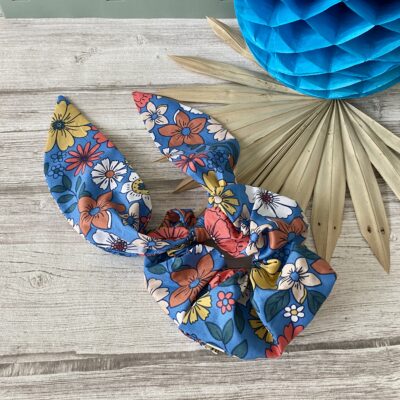 Foulchie chouchou / motif fleuri rétro / Bleu orange jaune