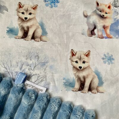 Box naissance Loup 4 produits: couverture, bavoir, lingettes, doudou anneau de dentition – Image 4