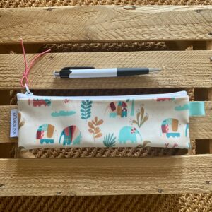 Trousse longue enduite, éléphants fond beige