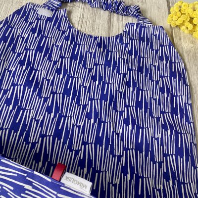 Maxi serviette XL élastiquée, imprimé lekker, marine blanc – Image 2