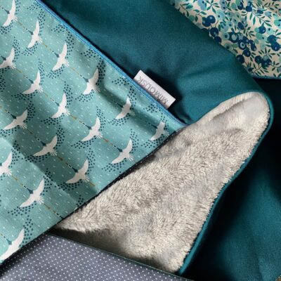 Foulard triangle polaire roudoudou/ Liberty, grues, vichy / bleu vert – Image 6