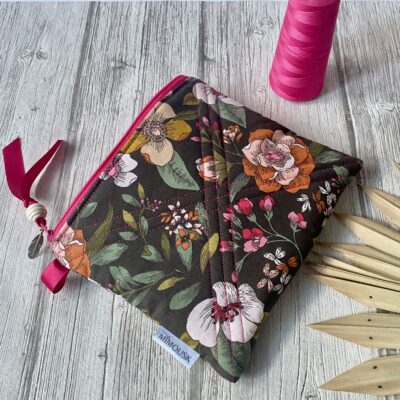 Pochette matelassée / Fleurs rétro Candice / chocolat rose