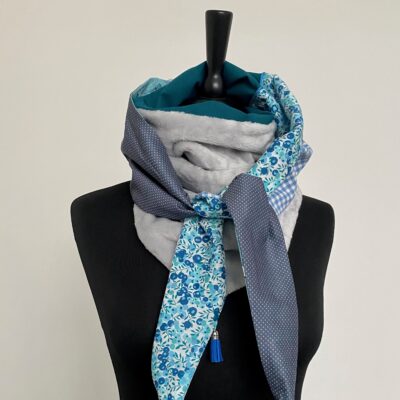 Foulard triangle polaire roudoudou/ Liberty, grues, vichy / bleu vert – Image 3