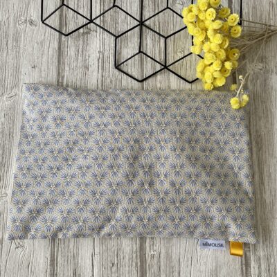 Bouillotte rectangulaire en graines de lin bio / Fleurs geom / gris jaune