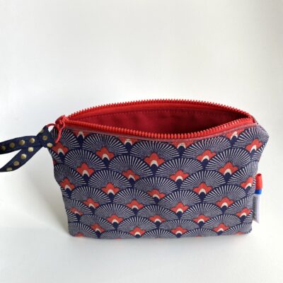 Pochette doublée, motif art déco, rouge et marine – Image 4