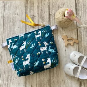 Trousse carrée matelassée / Faons, vert canard