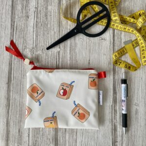 trousse imperméable motif juicy jus de fruit écru rouge doublée minky doux