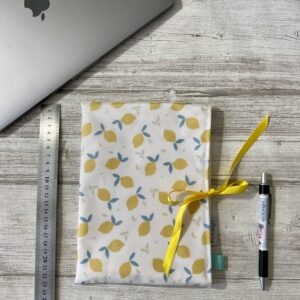 housse liseuse ou protege livre mimousk. Fait-main