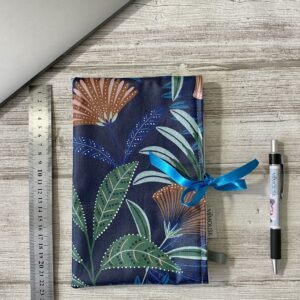 housse liseuse ou protege livre mimousk. Fait-main