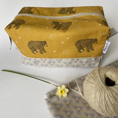 Trousse Carrée enduite, gris/jaune, ours brun baloo – Image 3