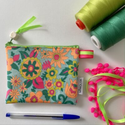 Trousse discrétion enduite / motif hippie, azur jaune rose
