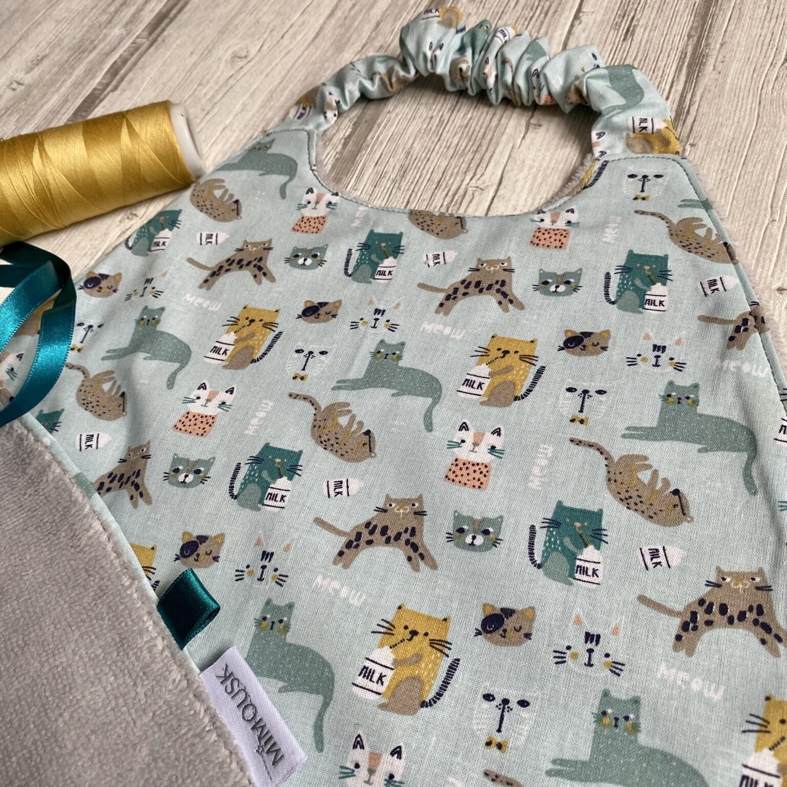 🎁DERNIER JOUR DE SOLDES 50% DE RÉDUCTION✨😺Serviette à main mignonne avec motif chat🐾