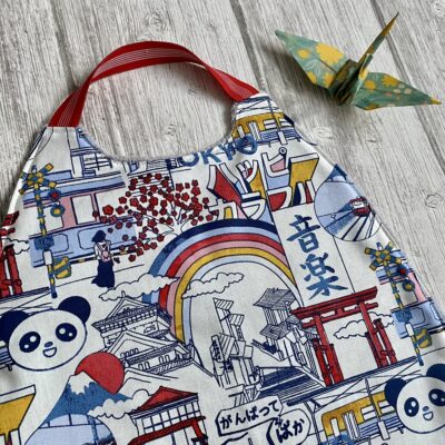 Serviette élastiquée coton et éponge bambou / motif Tokyo – Image 5
