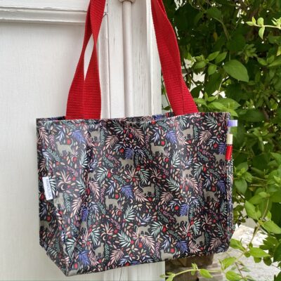 Sac cabas enduit, motif chats et feuilles / noir, rouge, kaki