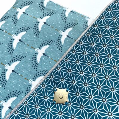 Housse pour tablette, enduit oiseaux bleu & blanc, doublure origami bleu – Image 4