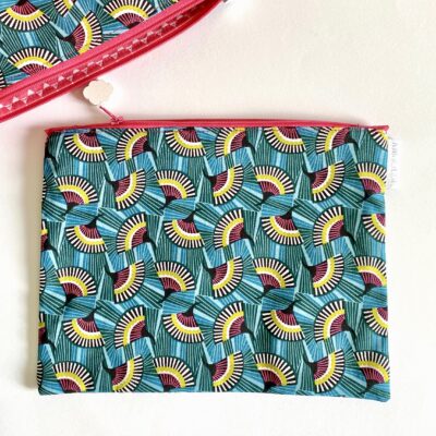 Pochette légère imprimé éventails effet wax, émeraude/rose – Image 2
