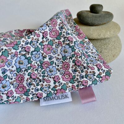 Bouillotte rectangulaire en graines de lin bio, petites fleurs rose ciel – Image 3