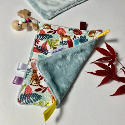 Doudou anneau de dentition, bois et silicone, Jungle léopards