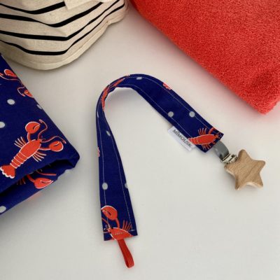 Attache-sucette clip bois étoile / Homards, marine-rouge
