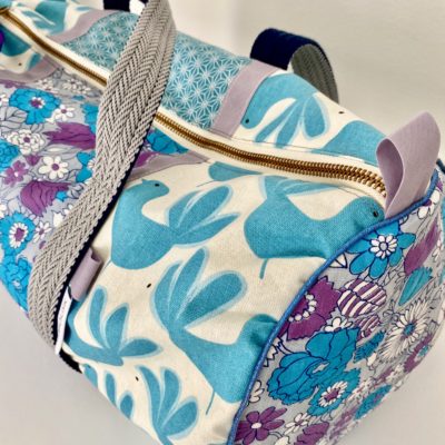 Sac polochon style vintage, violet/bleu – Image 3