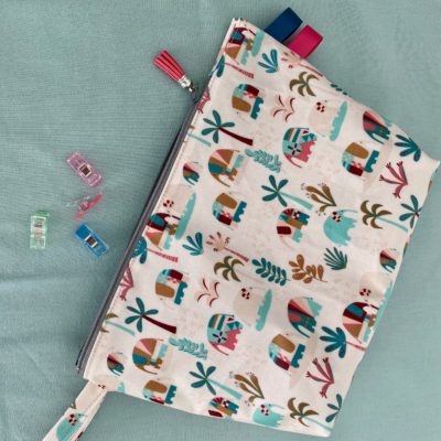 Maxi trousse enduite, éléphants / beige, aqua, rose – Image 3