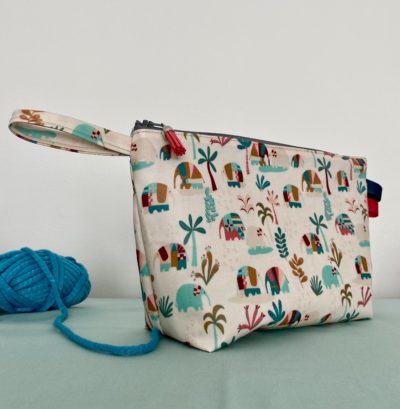 Maxi trousse enduite, éléphants / beige, aqua, rose