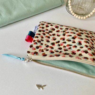 Trousse plate enduite, confettis / beige, aqua, rose – Image 5