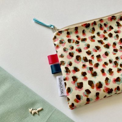 Trousse plate enduite, confettis / beige, aqua, rose – Image 3