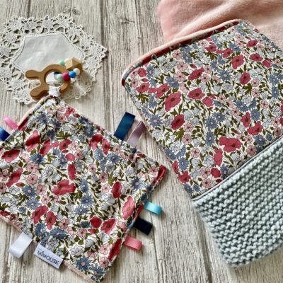 Couverture Liberty -tricot, polaire, tissu poppy- Rose/Gris/Bleu – Image 3