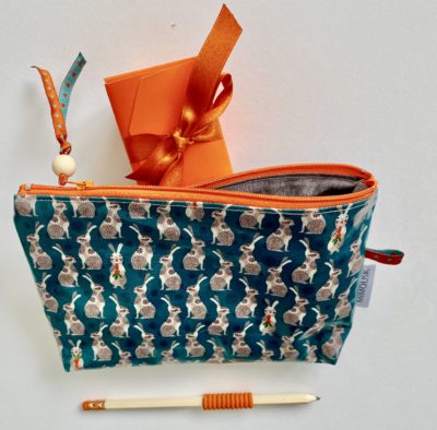 Trousse enduite Lapins / vert, orange – Image 2