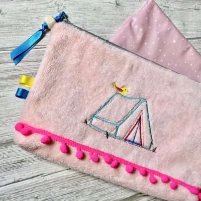 Trousse de toilette broderie Tente / éponge bambou et enduit / Rose