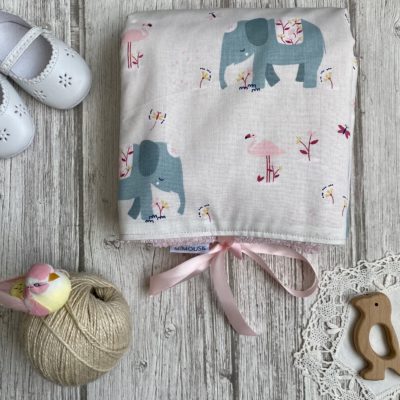 Tapis à langer nomade / motif Elephants, éponge bio rose – Image 2