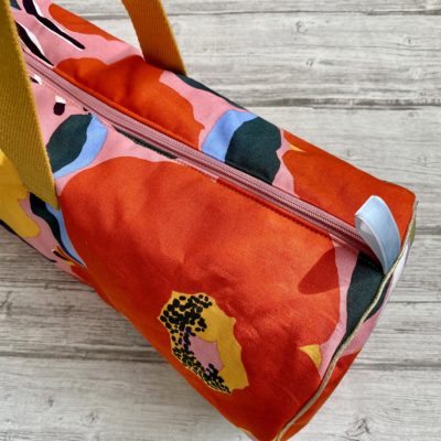 Sac polochon / rosarium tissu marimekko orange rose jaune – Image 3