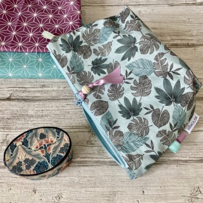Trousse de toilette XL enduite / Tropical bleu – Image 3