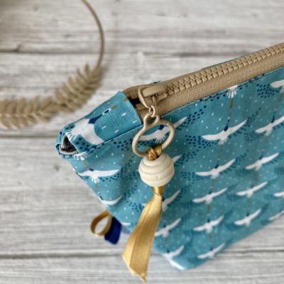 Trousse de toilette XL enduite / Grues, bleu beige – Image 3