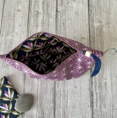 Trousse de toilette XL enduite / Origami violet – Image 3