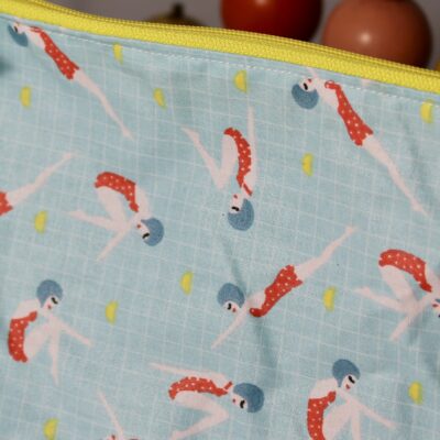 Trousse de toilette, décor nageuses – Image 3