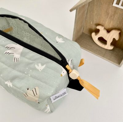Trousse matelassée Oiseaux / vert clair céladon, blanc, jaune – Image 2