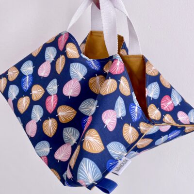Sac à tarte / motif feuilles Cories, marine rouge jaune bleu – Image 2