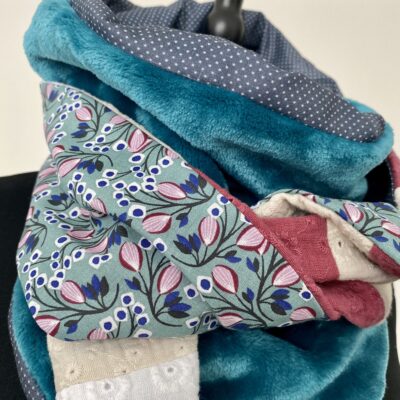 Foulard triangle polaire roudoudou/ Bleu canard, vert, brique, écru – Image 2