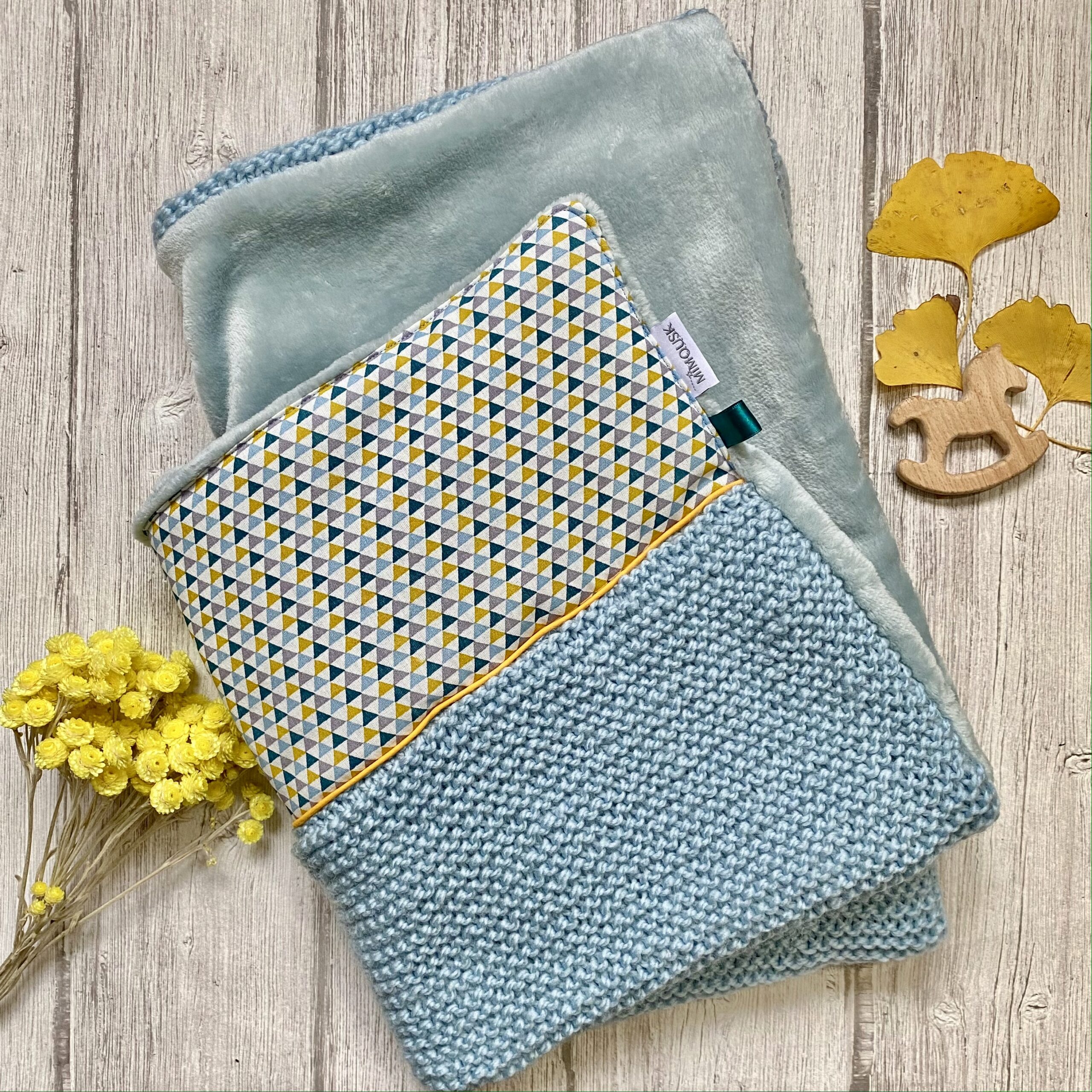 Couverture pour bébé tricotée main - Mimousk