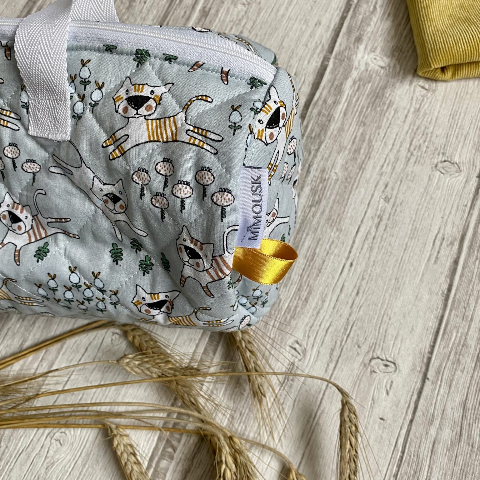 Mini sac polochon matelass?� chats tigr?�s / ciel jaune - Mimousk